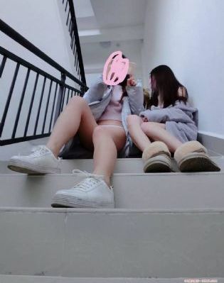 保险女王和她的商业秘密英文版_1080在线观看